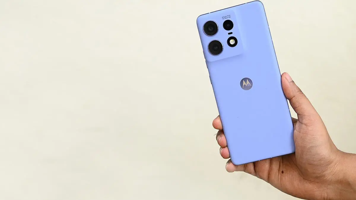 Motorola eyes no.3 spot in Indian smartphones market by 2026