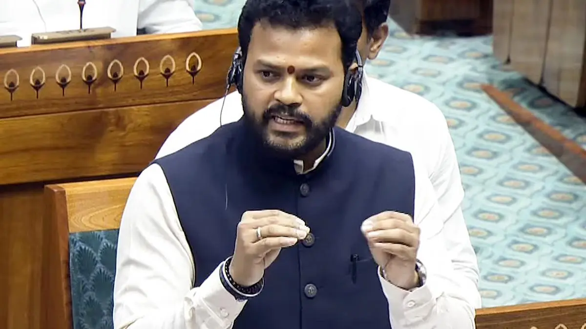 India maintains status quo with Pakistan on airspace access: Minister