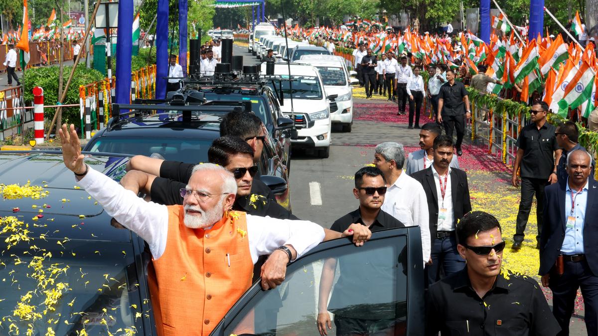 ‘Should’nt we stop using foreign goods in our homes?’: PM Modi in Gujarat