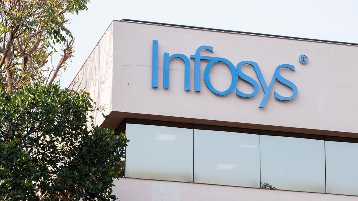 Infosys commences Gujarat Development Centre at GIFT City; to employ 1000 persons