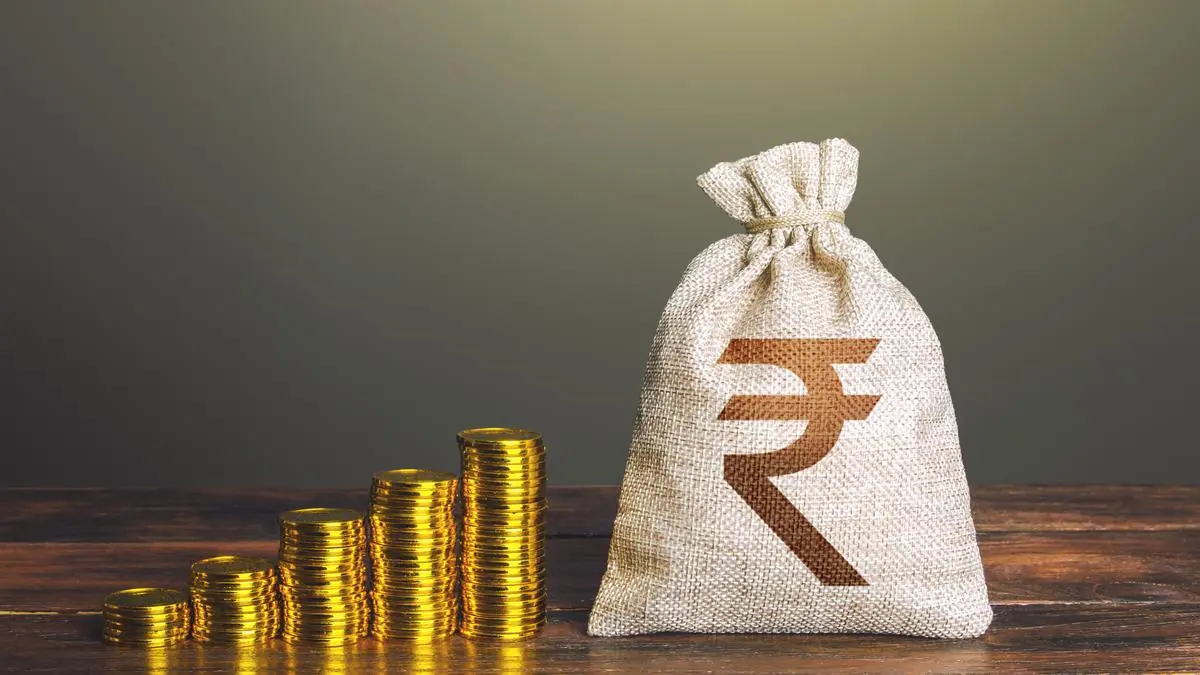 Do low interest rates spur growth?